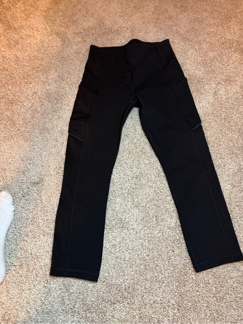 lululemon athletica Black Cropped Pocket Leggings